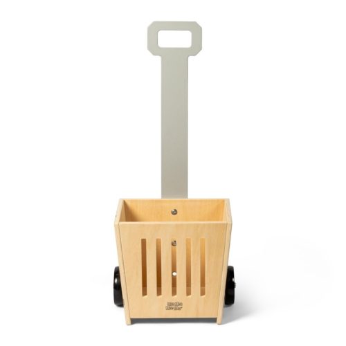 Houten winkelmandje op wielen