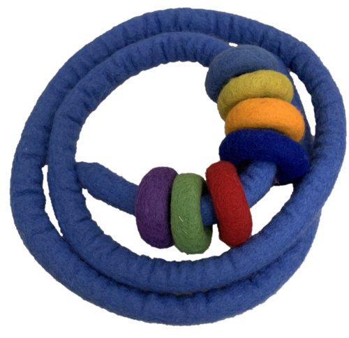 Blauw Vilten koord en 7 Vilten ringen