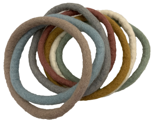 Aardekleurige vilten ringen Klein Set / 7 stuks