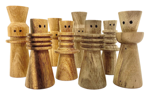 Mini houten families / 8 stuks